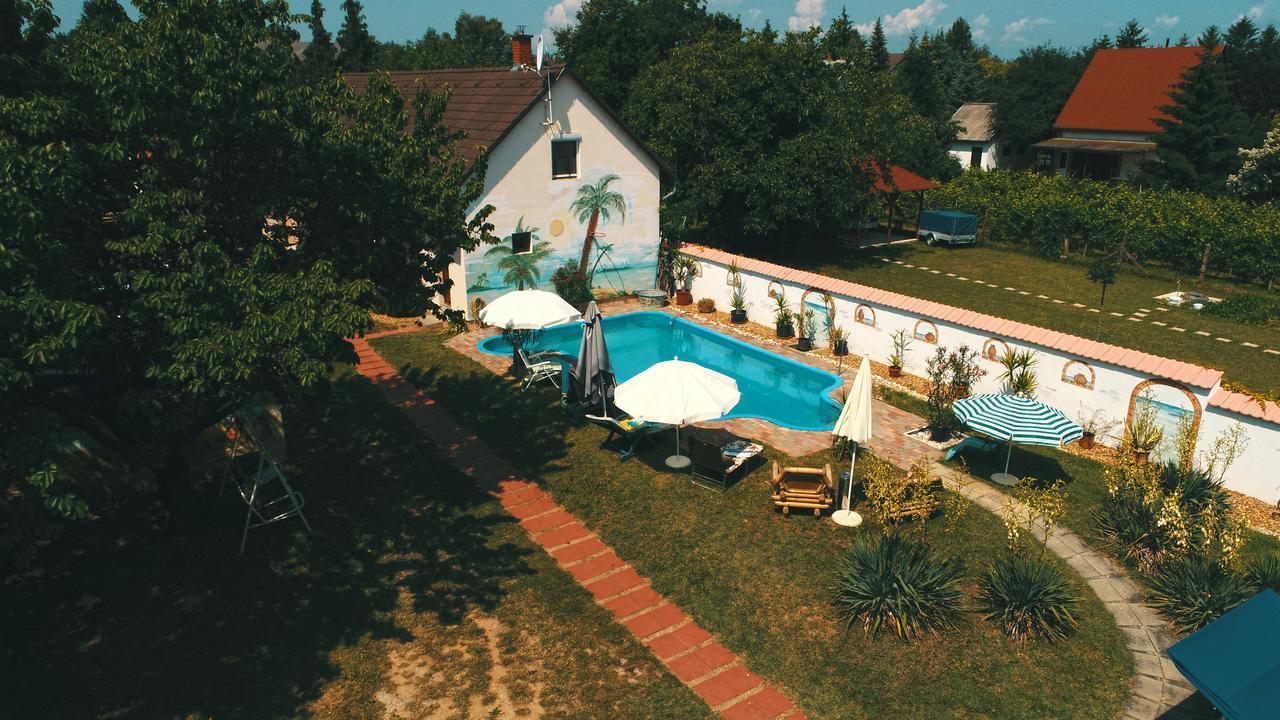 Pension Elisabeth Balatonlelle Exterior photo